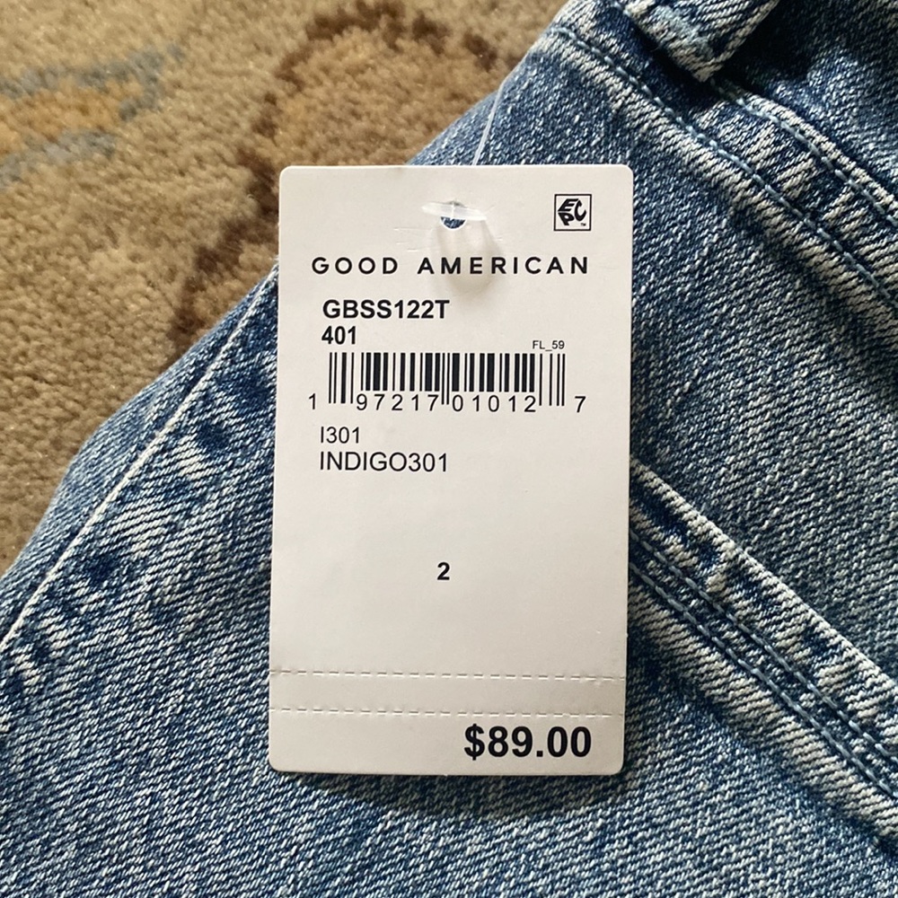 Good American Bombshell Shorts - Picture 4 of 5